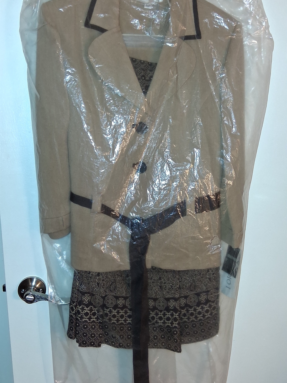 Studio I NWT Beige Blazer with Skirt Dark Brown Tan Size 12